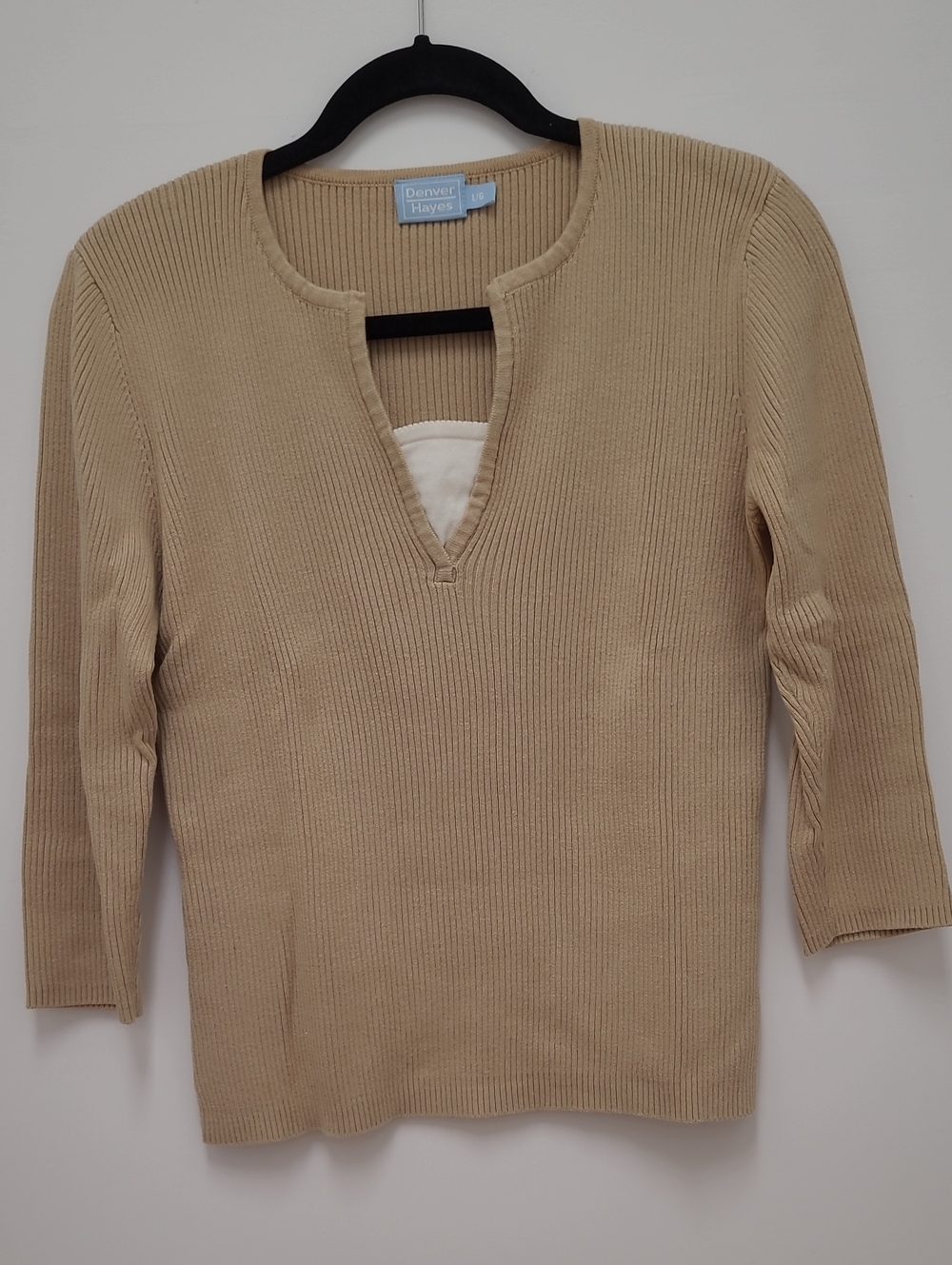 Denver Hayes Ribbed V-Notch Sweater - Light Beige
